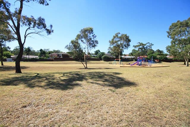 9 Trobriand Crescent, GLENFIELD NSW 2167, Glenfield - Thumbnail 8