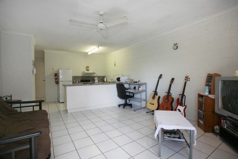 22 Roberts Street, HERMIT PARK QLD 4812, Hermit Park - Image 1