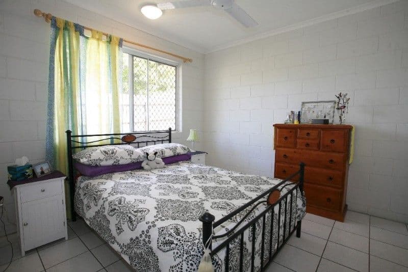 22 Roberts Street, HERMIT PARK QLD 4812, Hermit Park - Thumbnail 3