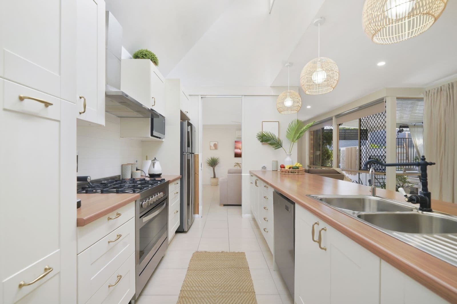 7 Melbourne Road, Arundel QLD 4214, Arundel - Thumbnail 5