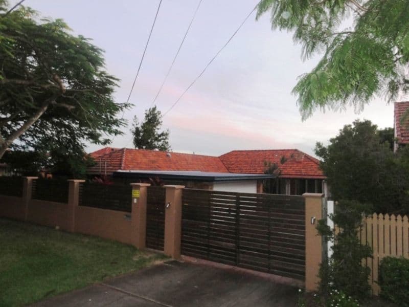 11 Berkeley Street, HOLLAND PARK QLD 4121, Holland Park - Thumbnail 3