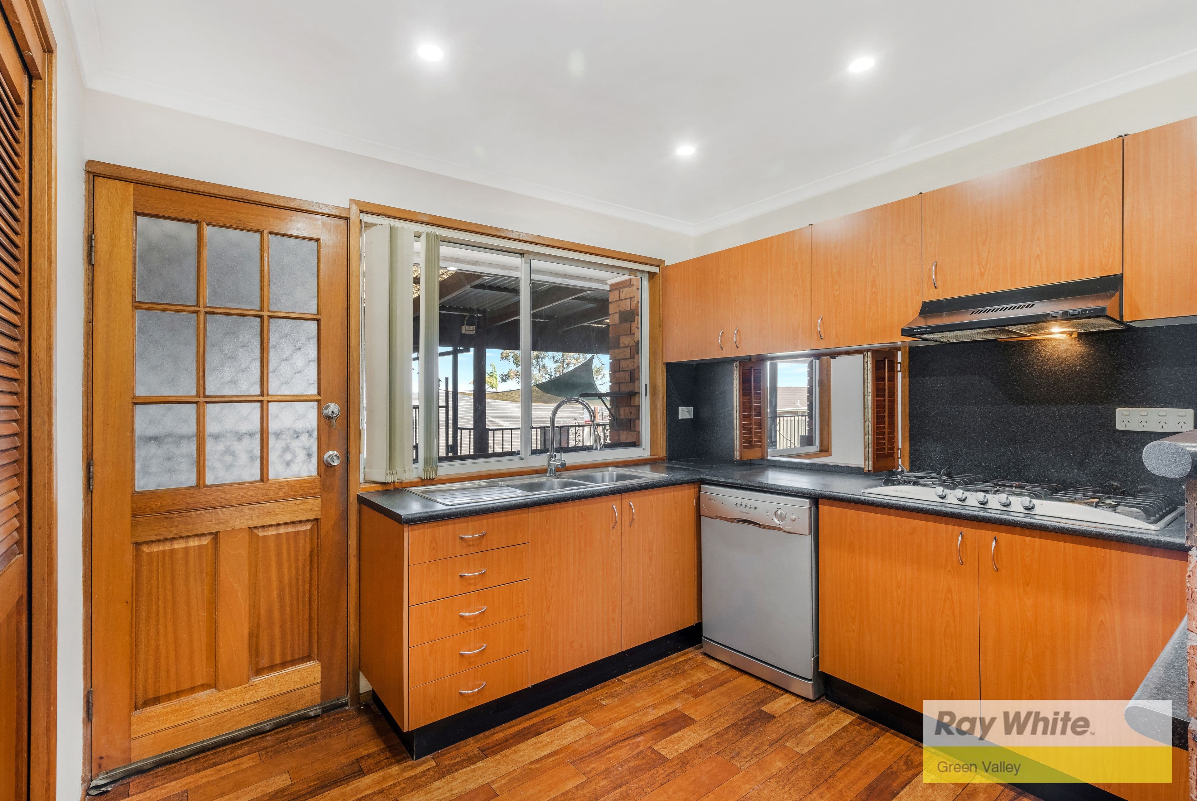 11 Brampton Close, Hinchinbrook NSW 2168, Hinchinbrook - Thumbnail 8