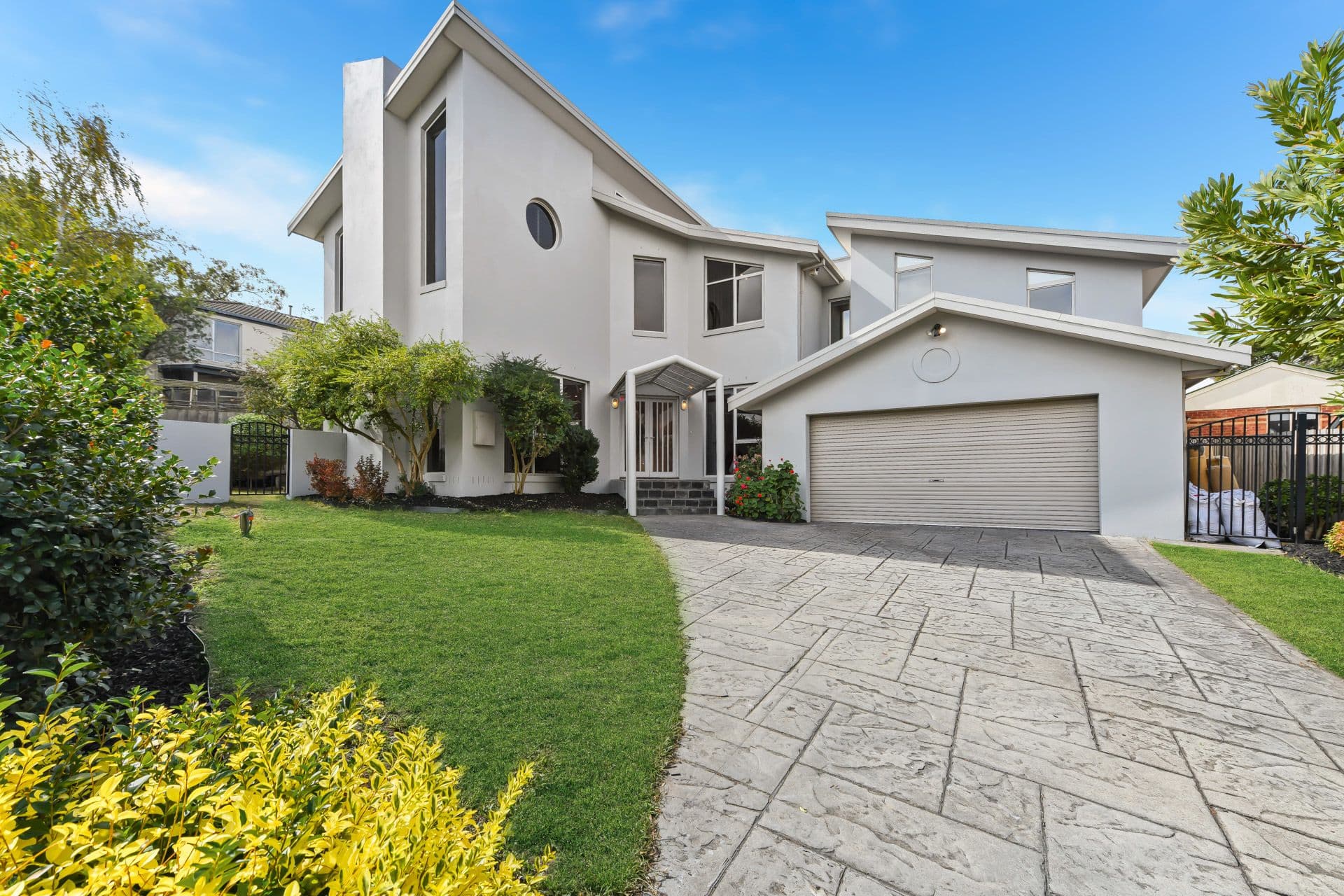 9 Stringybark Close, Forest Hill VIC 3131, Forest Hill - Thumbnail 2