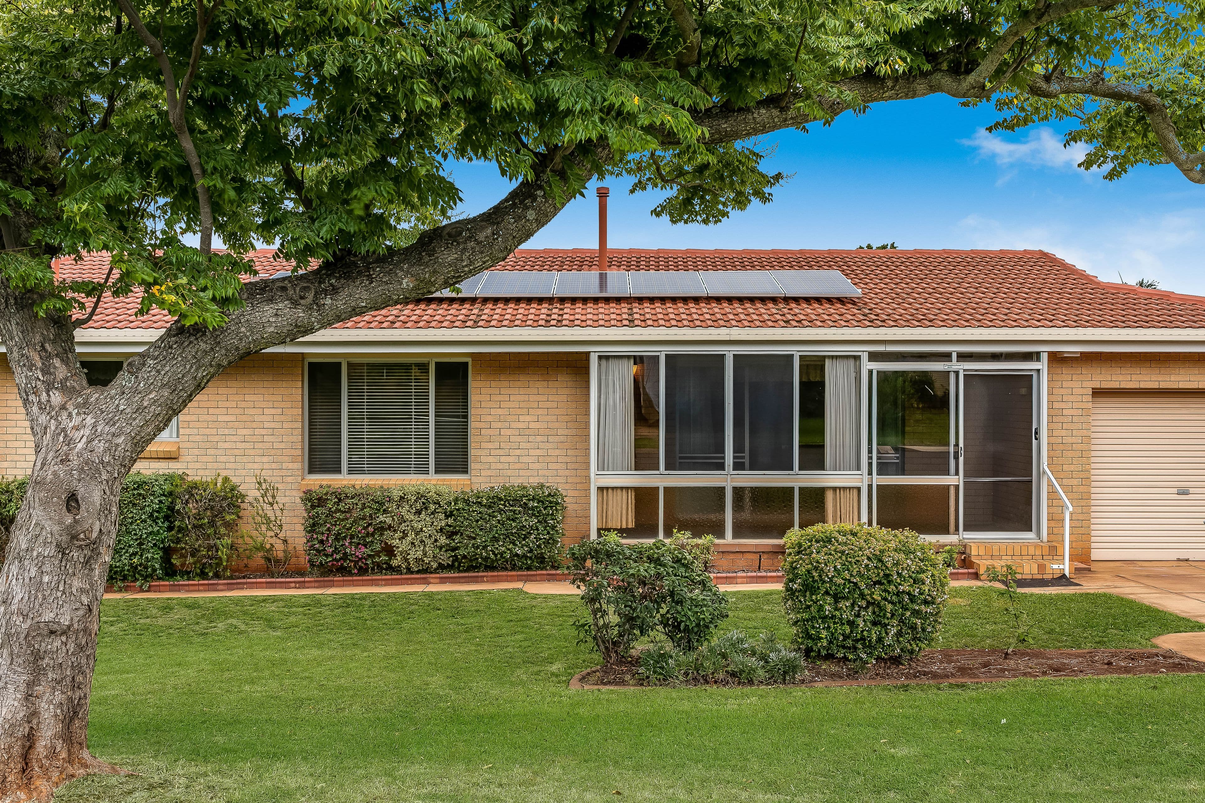 8 Cleary Street, Centenary Heights QLD 4350, Centenary Heights - Image 1
