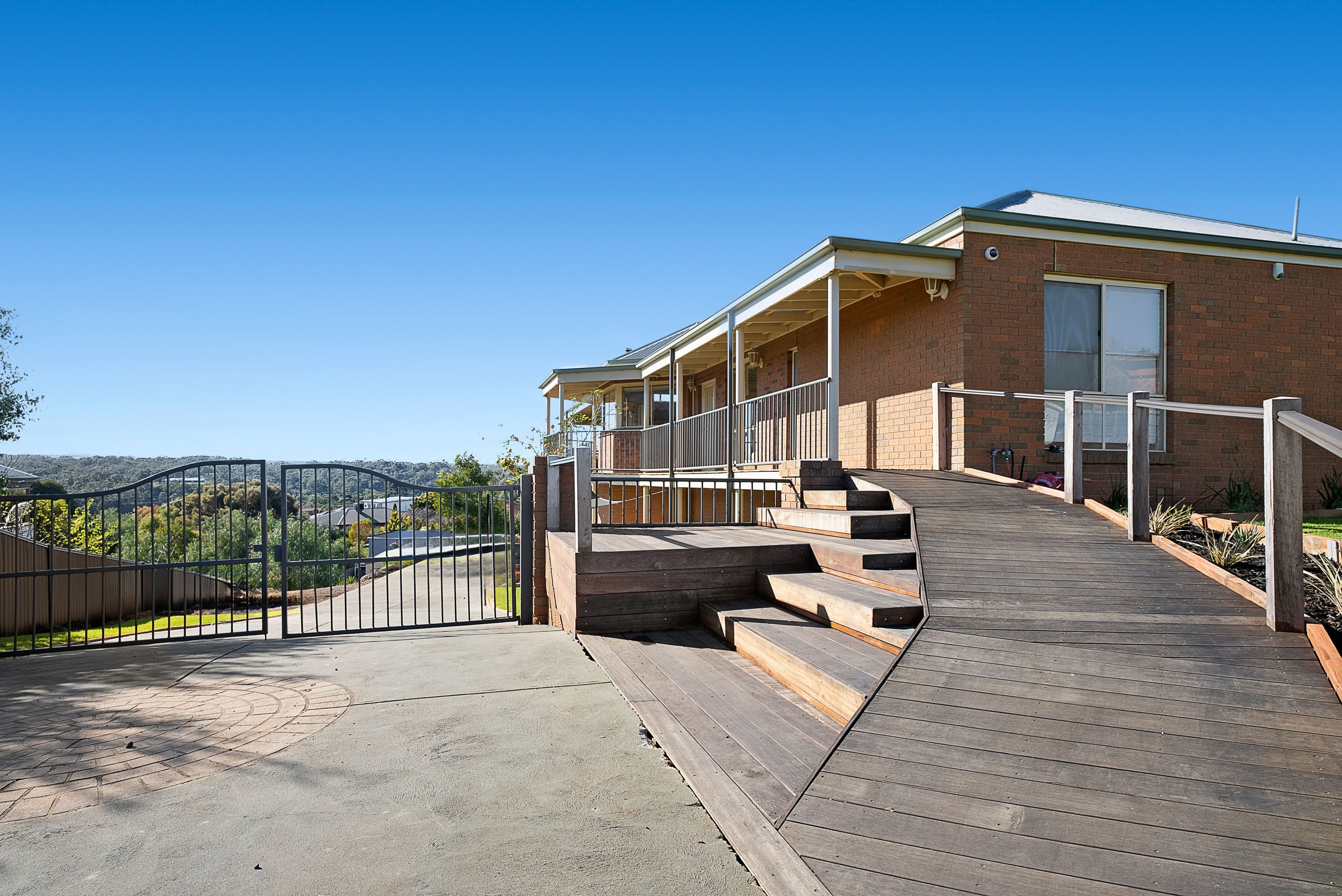 40 Links Road, Darley VIC 3340, Darley - Thumbnail 2