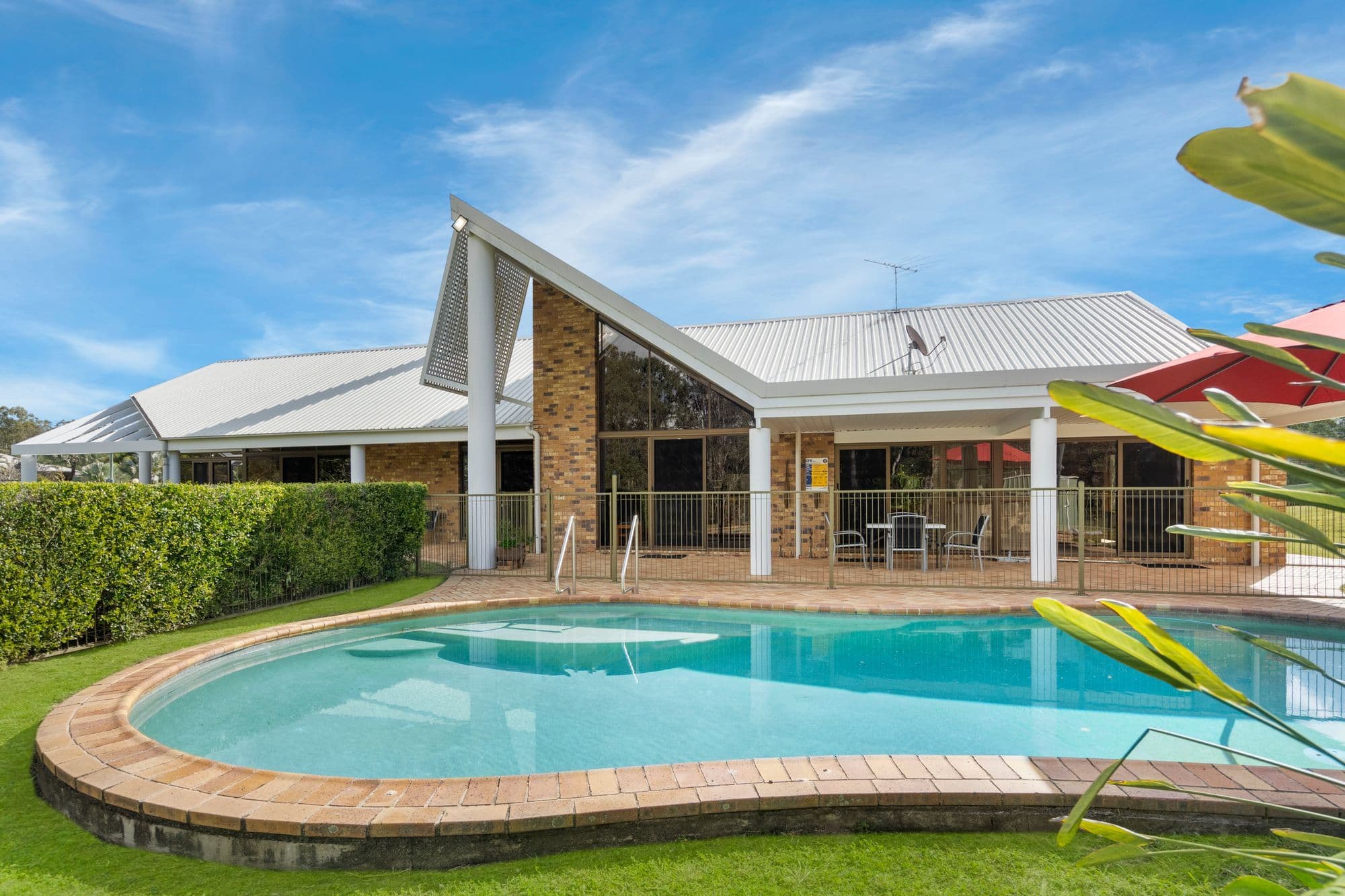 2 Mountain View Court, Samford Valley QLD 4520, Samford Valley - Thumbnail 2