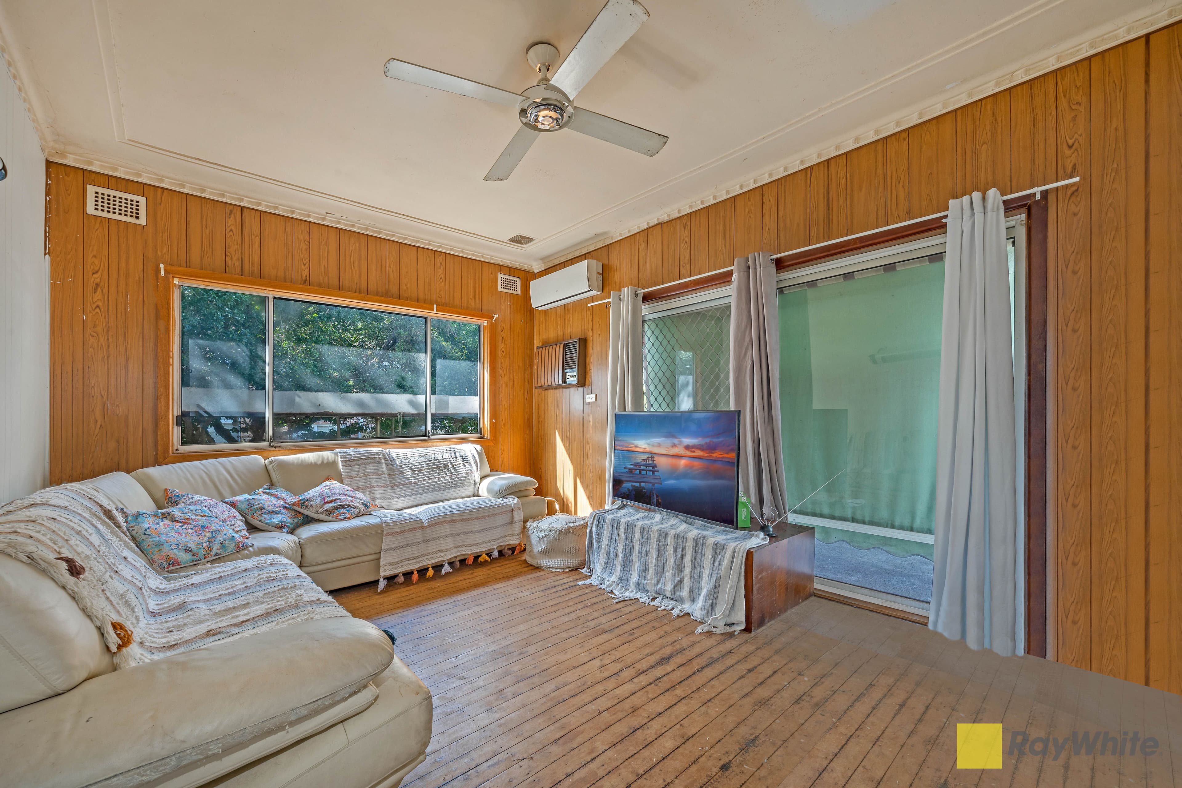 37 Lucas Road, Seven Hills NSW 2147, Seven Hills - Thumbnail 3