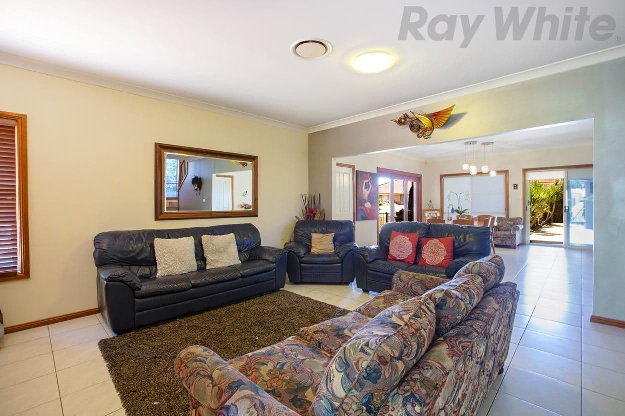 34 Wainewright Avenue, West Hoxton - Thumbnail 2