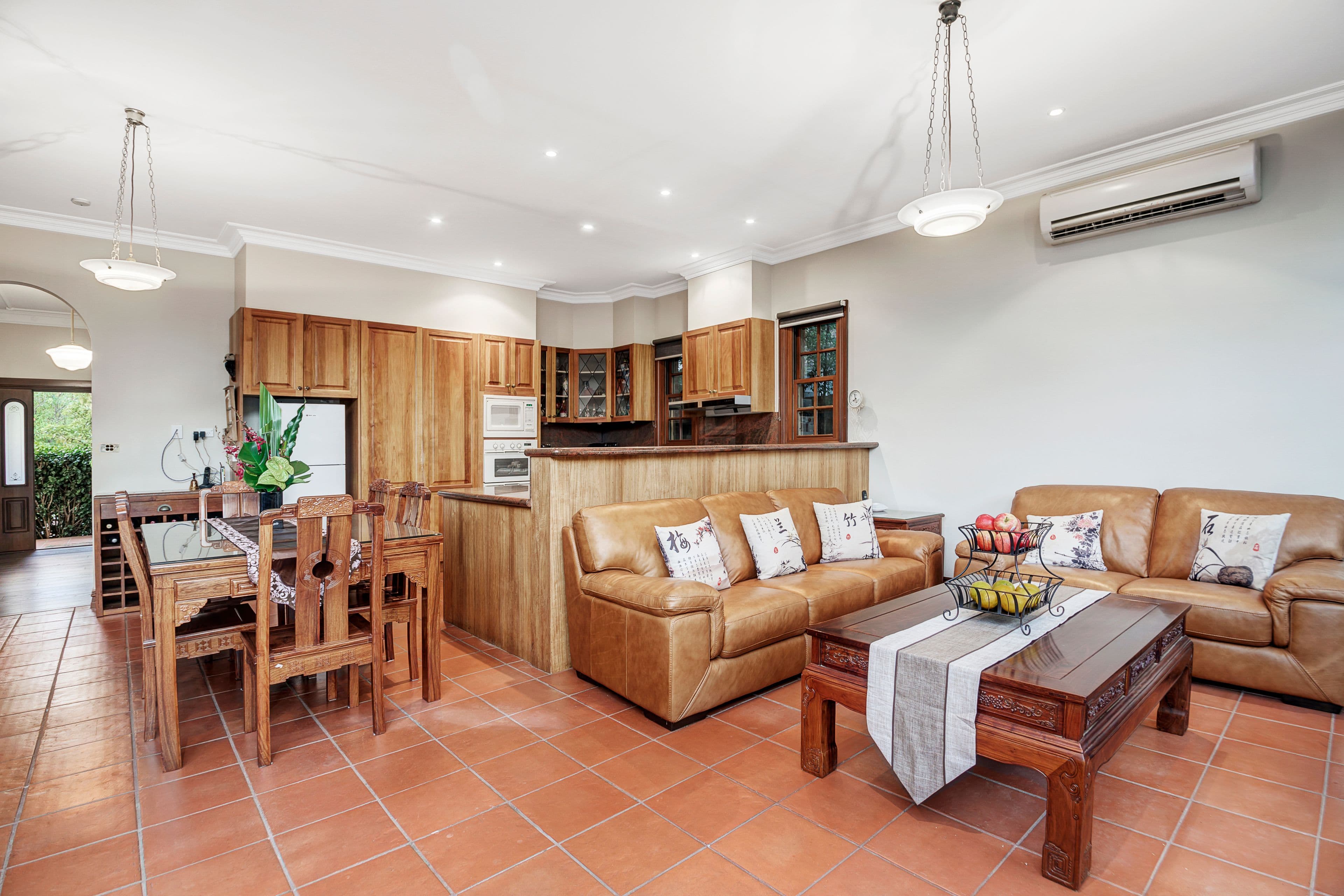 1 Burleigh Glen Court, Burleigh Heads QLD 4220, Burleigh Heads - Thumbnail 4