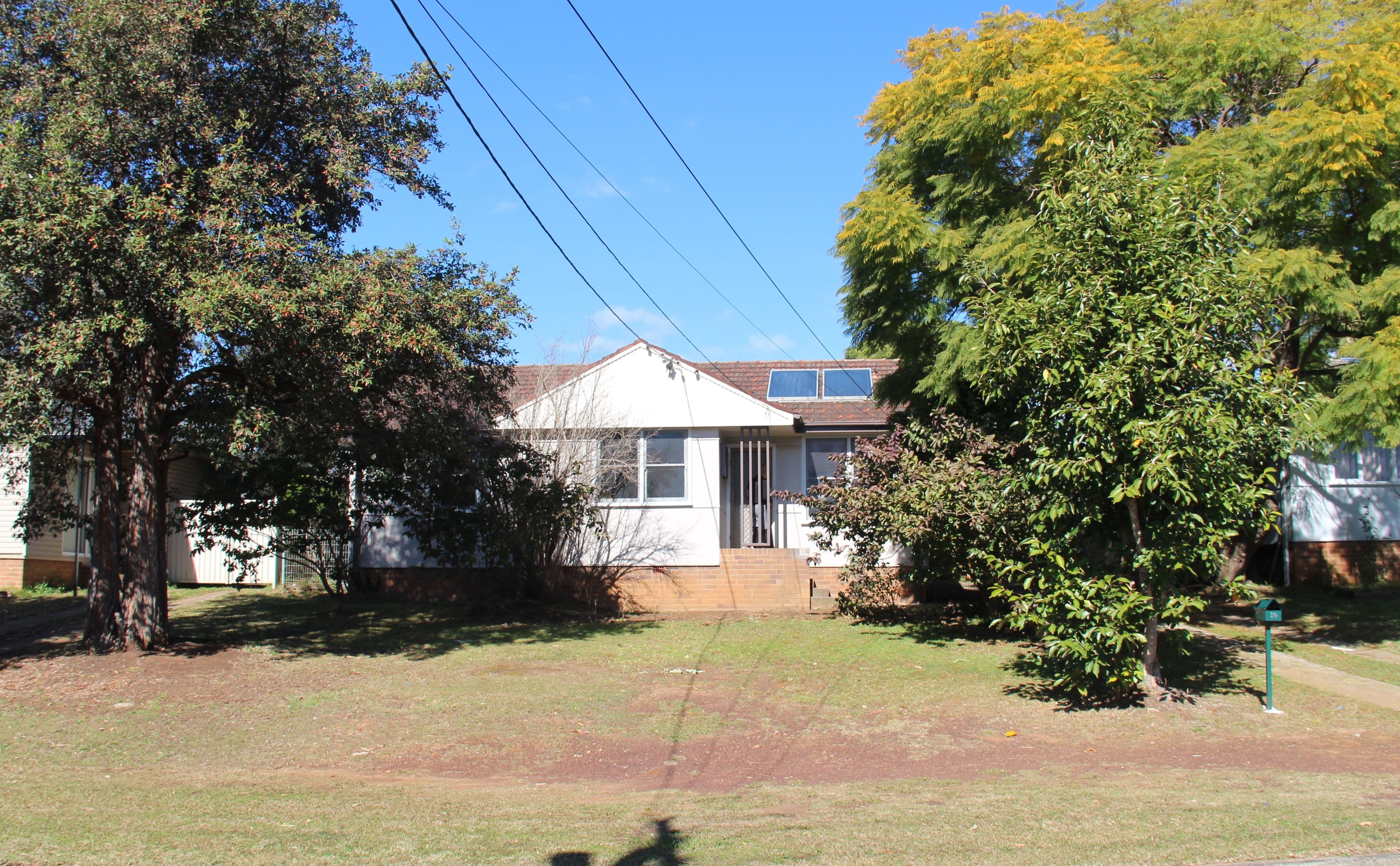 18 Dampier Crescent, Fairfield West - Thumbnail 4