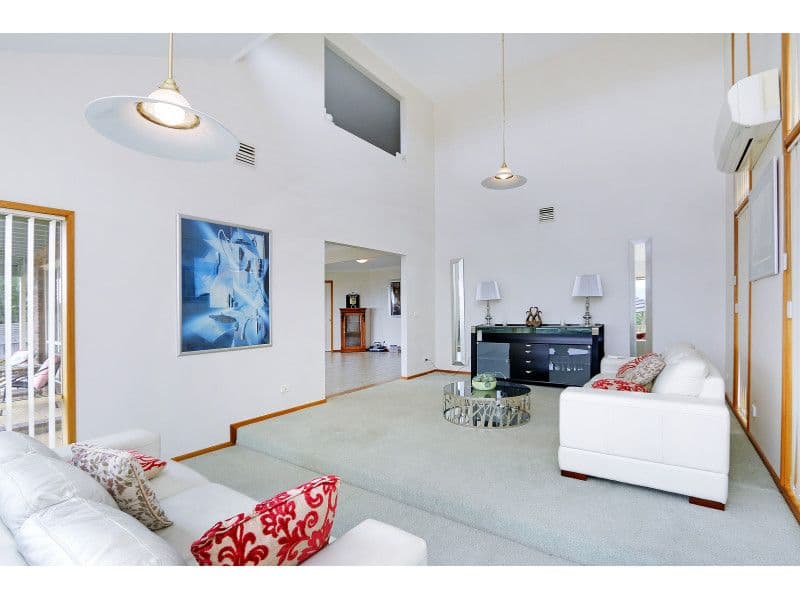 10 Esher Rise, Mount Martha VIC 3934, Mount Martha - Thumbnail 4