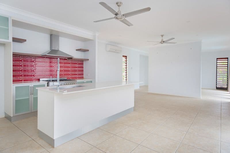 5 Huntley Crescent, REDLYNCH QLD 4870, Redlynch - Thumbnail 4