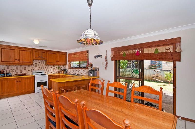 2 Japonica Drive, PALM BEACH QLD 4221, Palm Beach - Thumbnail 3