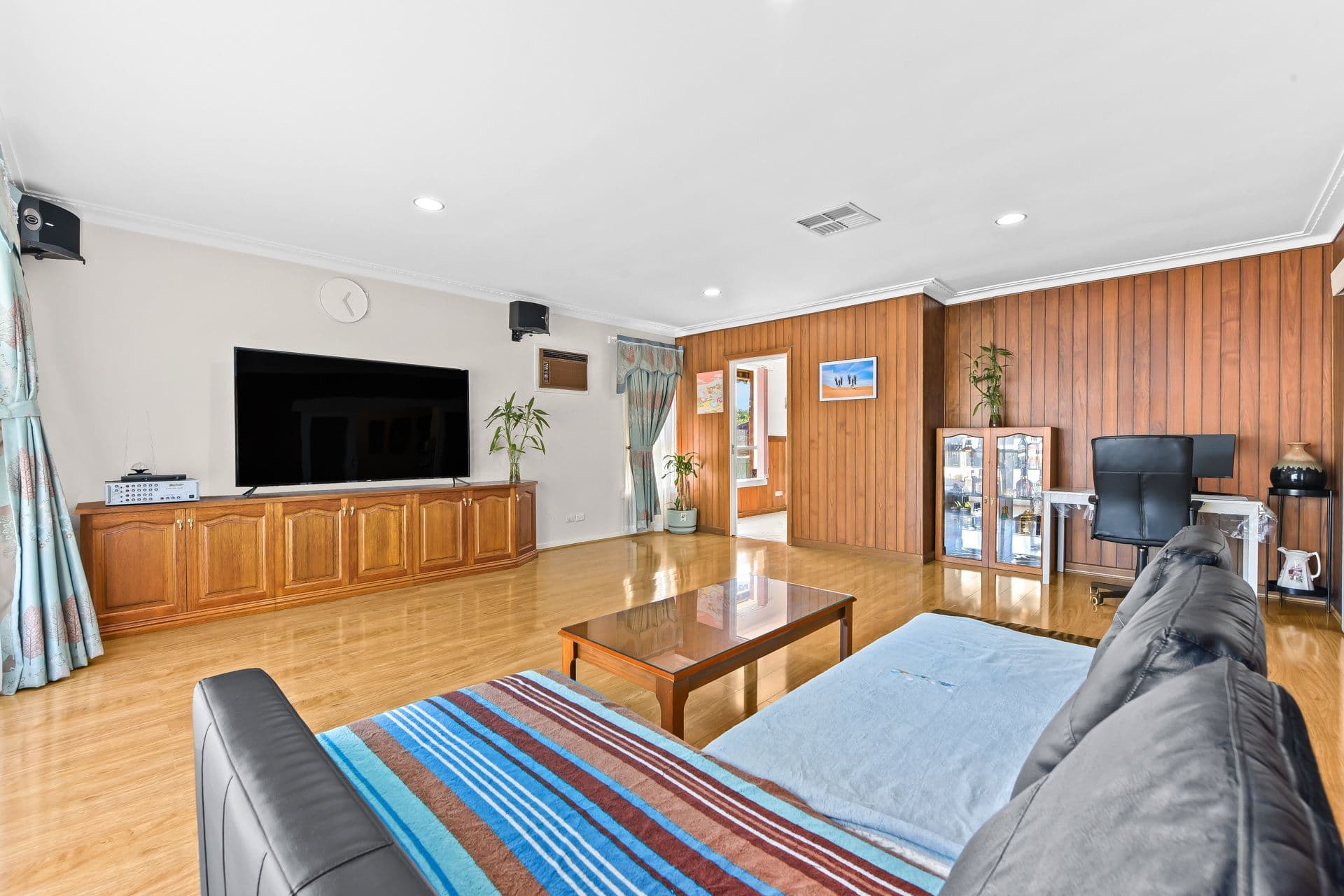 15 Cappella Court, Glen Waverley VIC 3150, Glen Waverley - Thumbnail 3