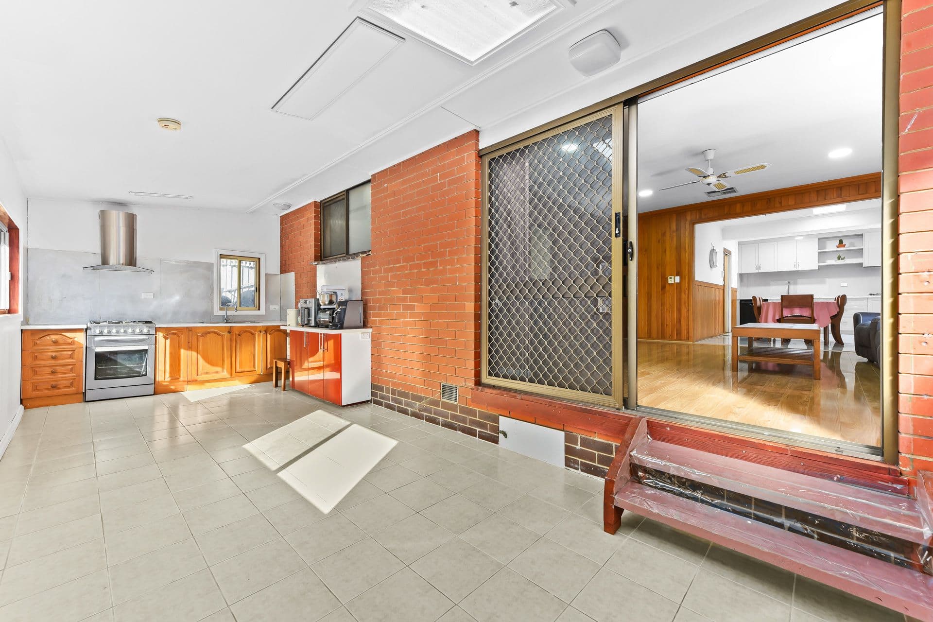 15 Cappella Court, Glen Waverley VIC 3150, Glen Waverley - Thumbnail 7