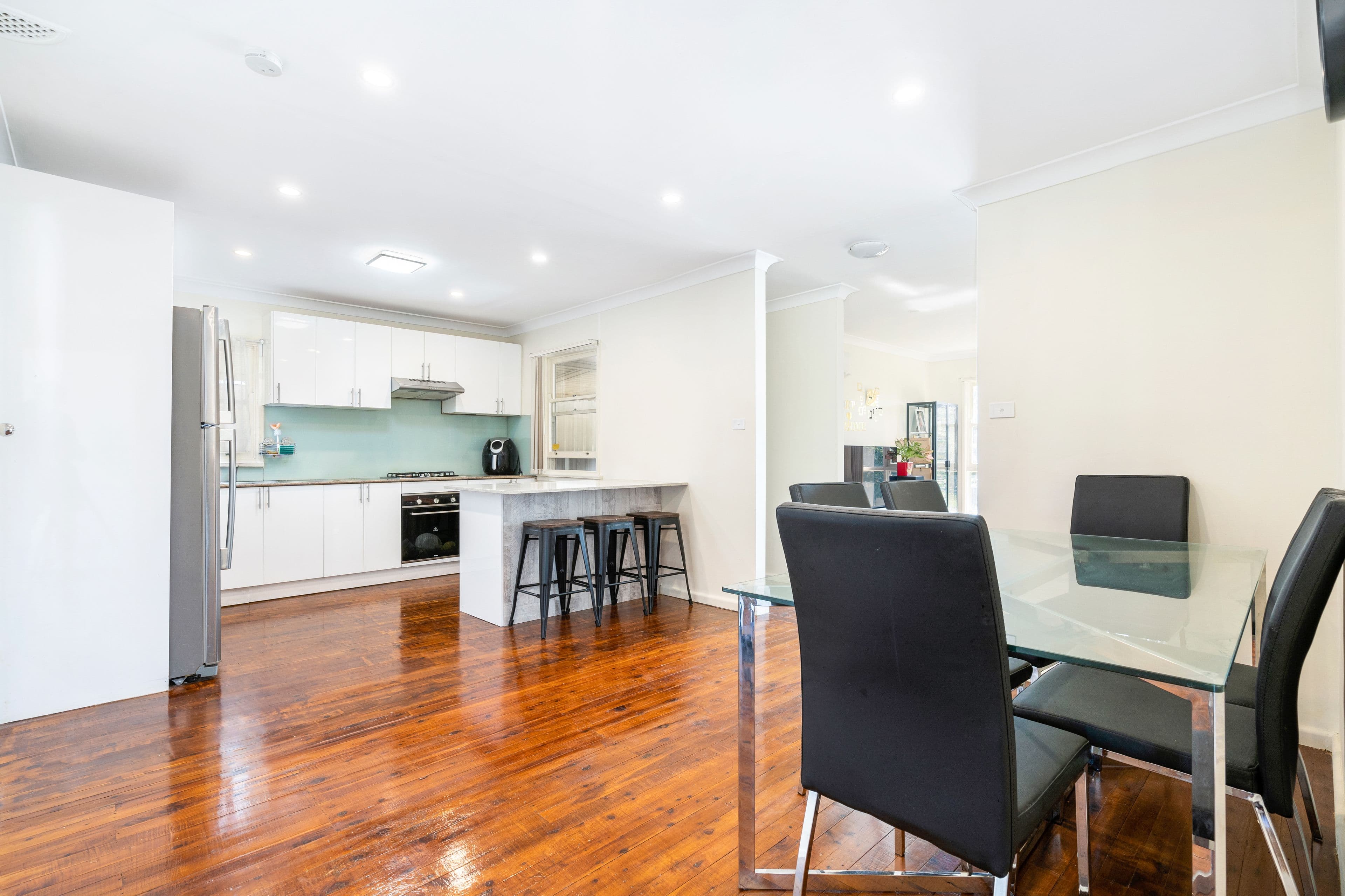 9 Baudin Crescent, Fairfield West NSW 2165, Fairfield West - Thumbnail 4