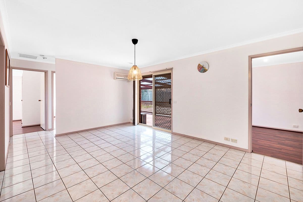 38 Frances Crescent, Cranbourne North VIC 3977, Cranbourne North - Thumbnail 7
