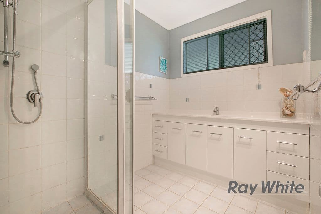 Unit 2, 59 Wellington Street, ORMISTON QLD 4160, Ormiston - Thumbnail 3
