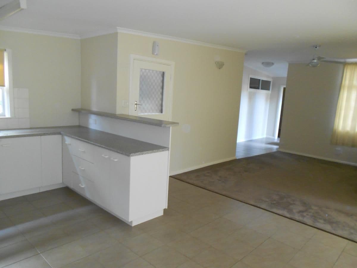 79 Venn Avenue, Bordertown SA 5268, Bordertown - Thumbnail 3