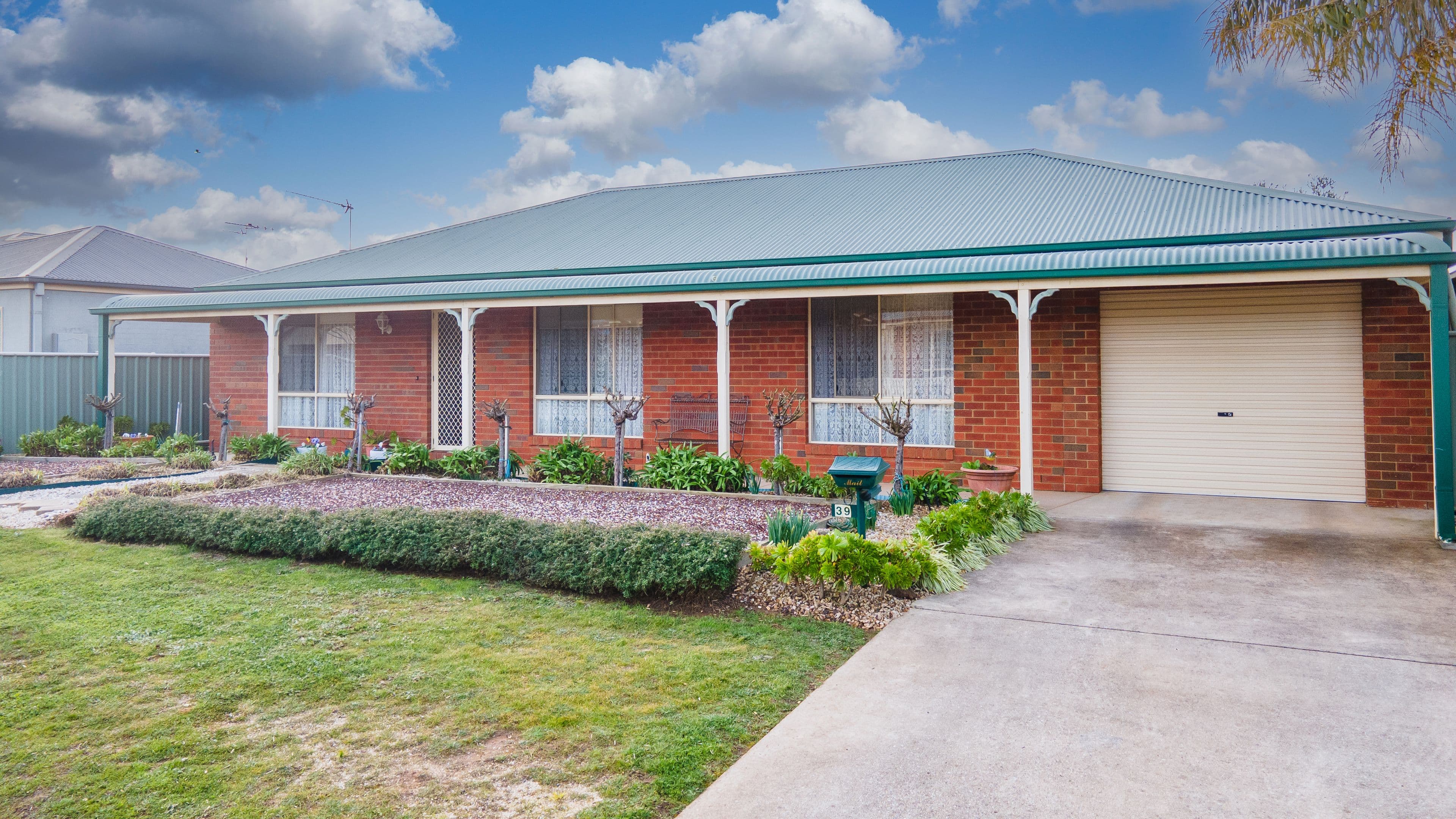 39 Cassandra Crescent, Epsom VIC 3551, Epsom - Thumbnail 2