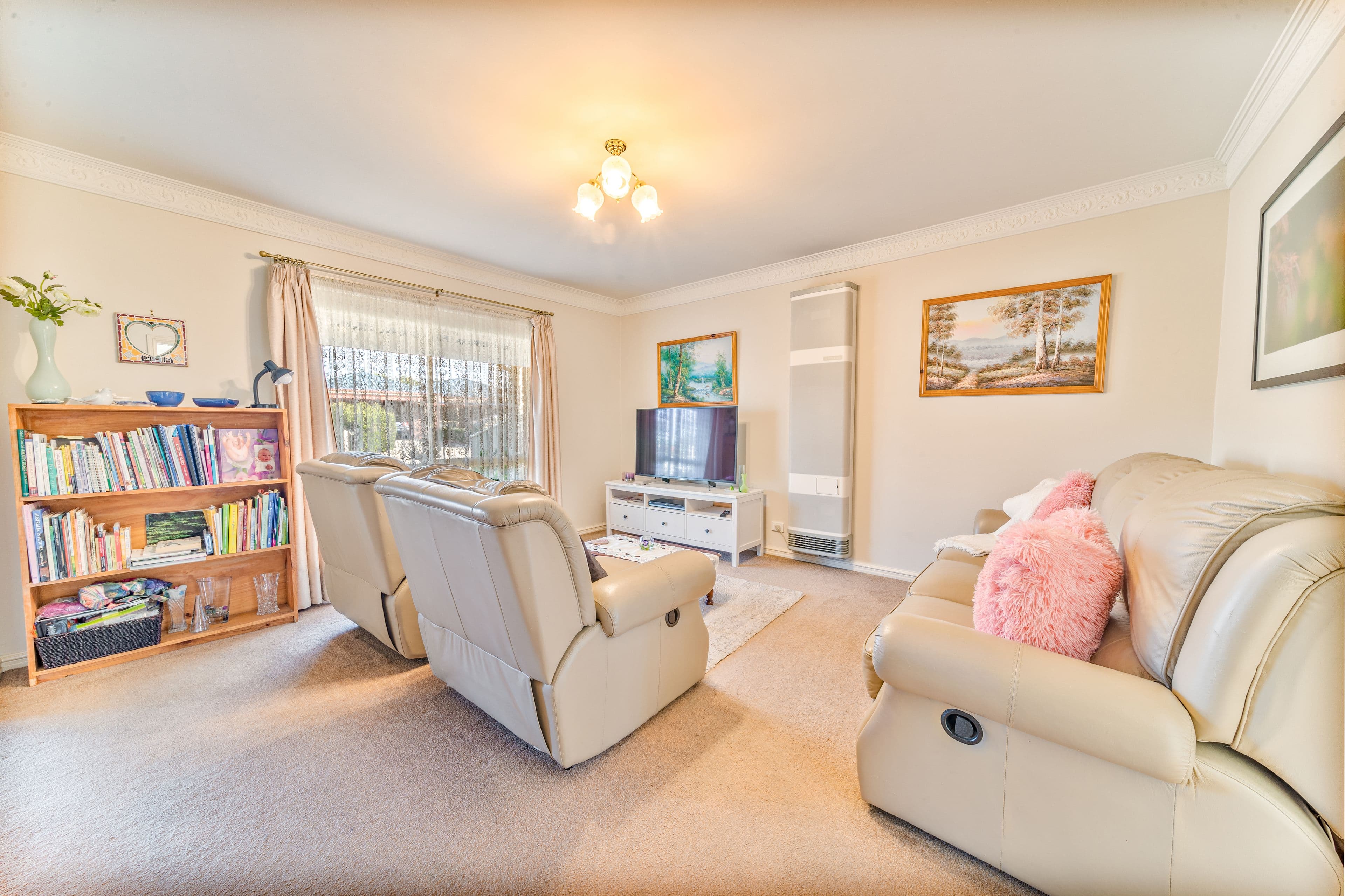 39 Cassandra Crescent, Epsom VIC 3551, Epsom - Thumbnail 3