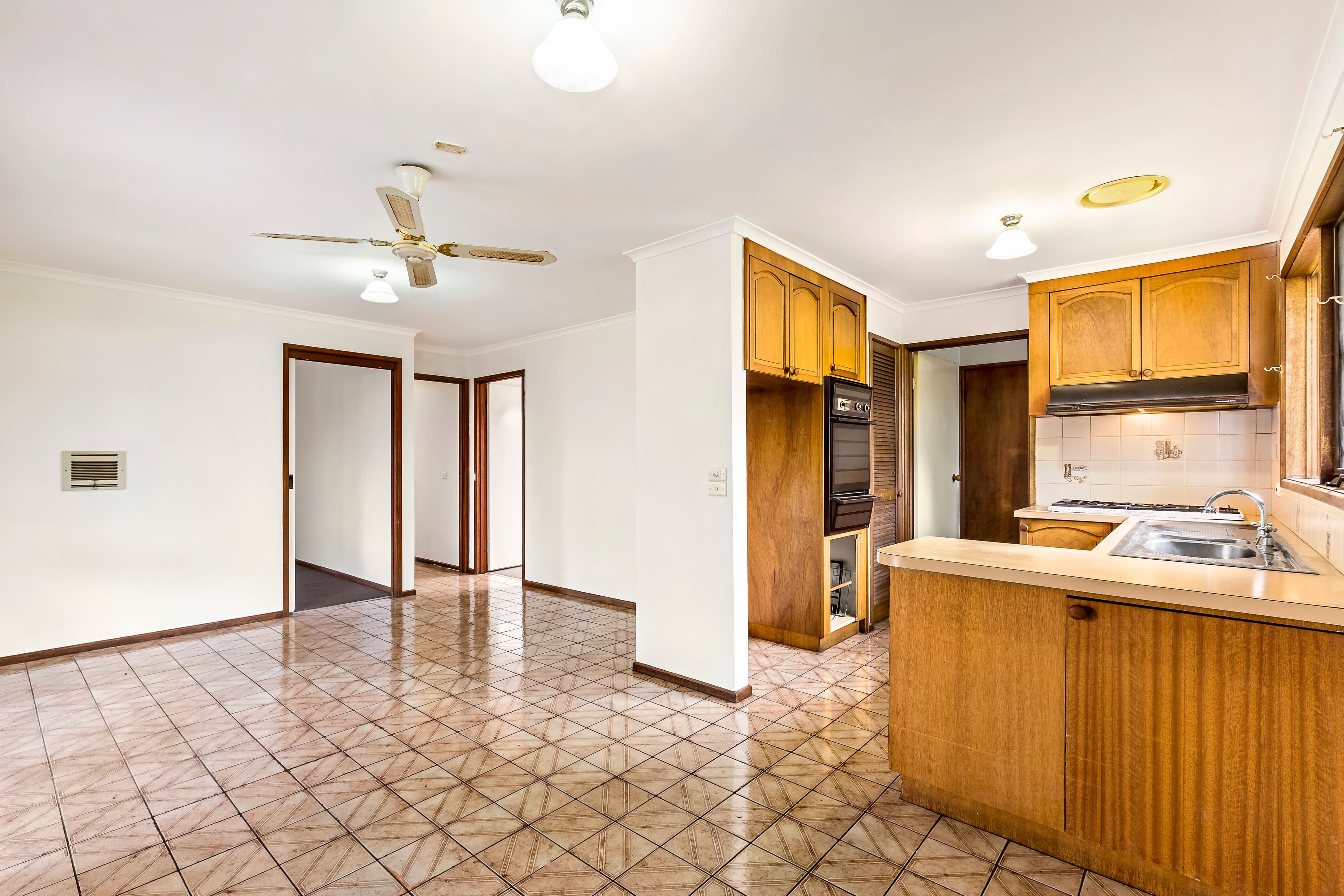 106 Clarinda Road, Clarinda VIC 3169, Clarinda - Thumbnail 2
