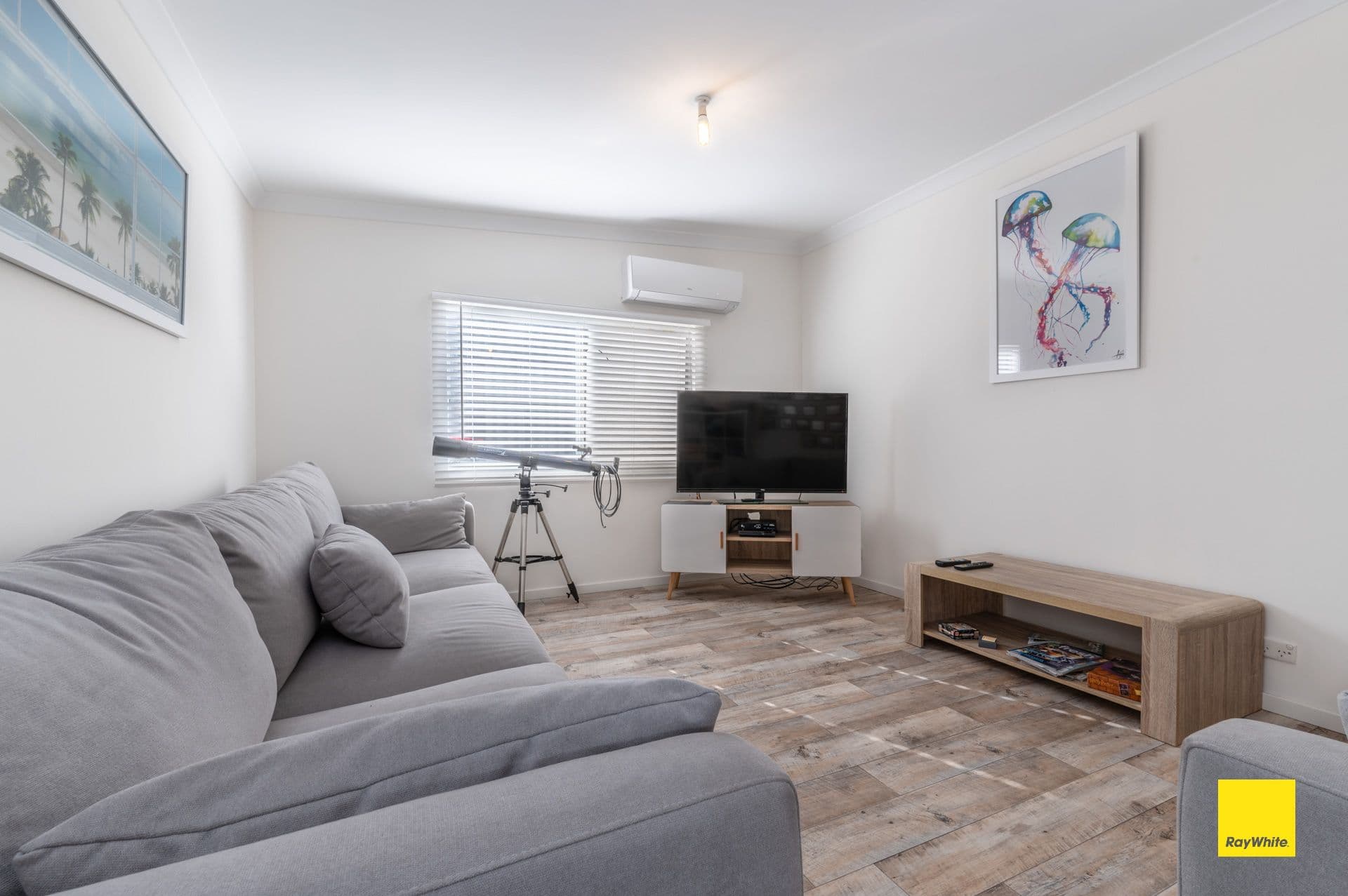 6 Douglas Street, Seabird WA 6042, Seabird - Thumbnail 3