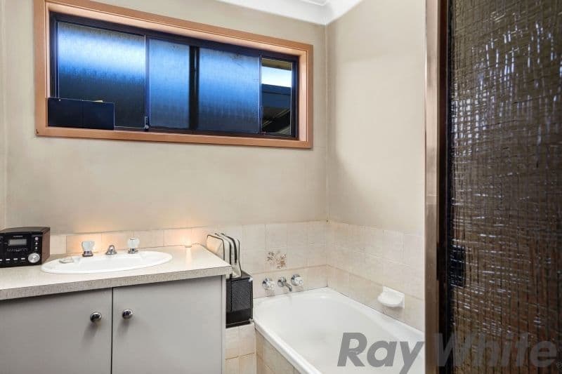 8 Mcleod Avenue, Metford - Thumbnail 5