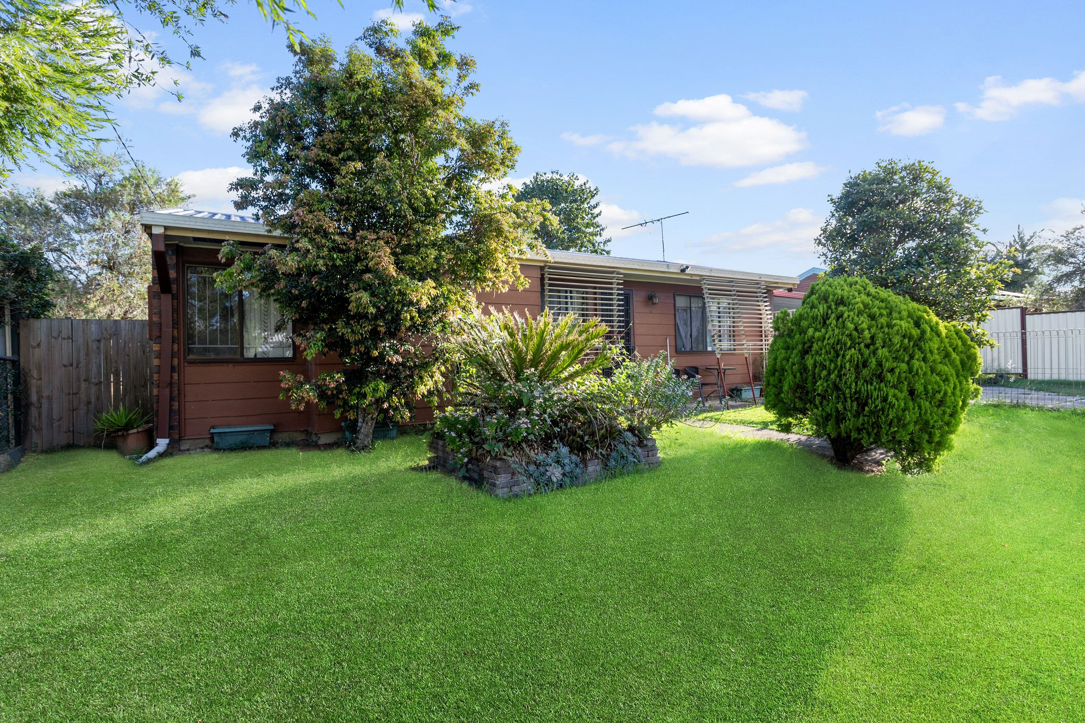 10 Yallatup Street, Deception Bay QLD 4508, Deception Bay - Thumbnail 2
