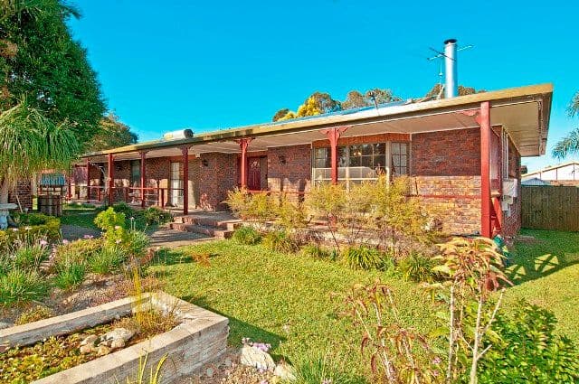 9 Lyons Street, BETHANIA QLD 4205, Bethania - Thumbnail 2