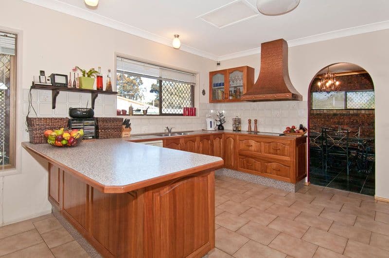 9 Lyons Street, BETHANIA QLD 4205, Bethania - Thumbnail 3
