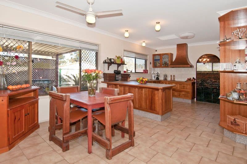 9 Lyons Street, BETHANIA QLD 4205, Bethania - Thumbnail 4
