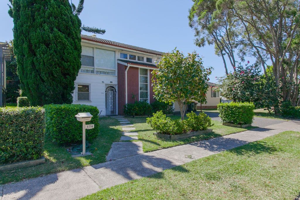 174 Morgan Street, MEREWETHER NSW 2291, Merewether - Thumbnail 2