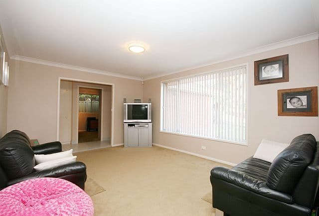 34 Donington Avenue, GEORGES HALL NSW 2198, Georges Hall - Thumbnail 4