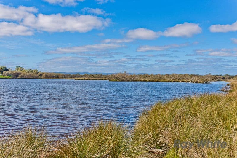6 Surrey Road, WILSON WA 6107, Wilson - Thumbnail 7