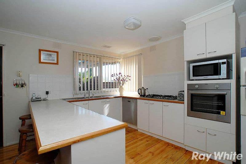 14 Paulette Court, SCORESBY VIC 3179, Scoresby - Thumbnail 2