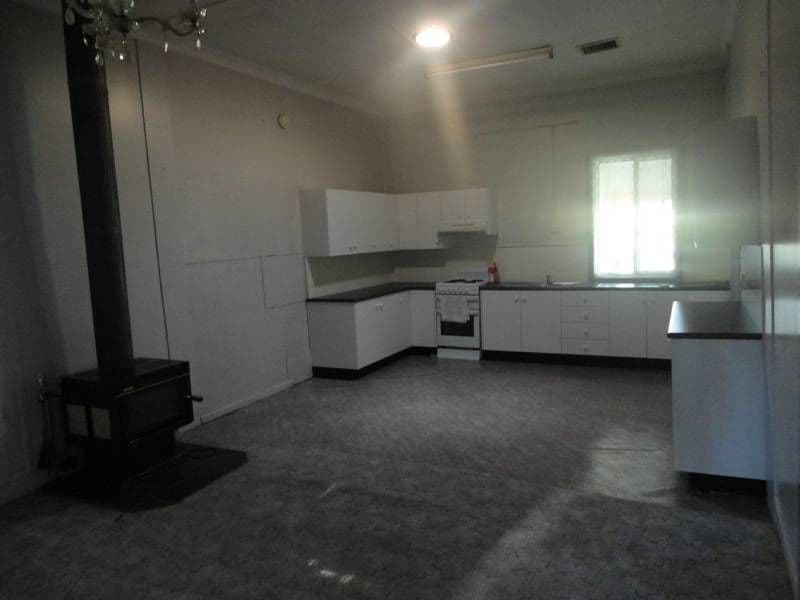 131 Baker Street, TEMORA NSW 2666, Temora - Thumbnail 4