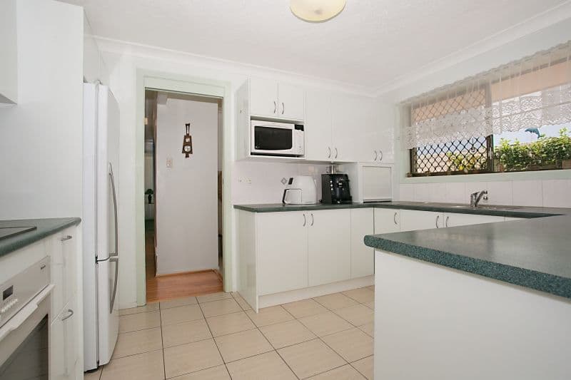 80 Gibraltar Drive, Isle Of Capri QLD 4217, Isle Of Capri - Thumbnail 4