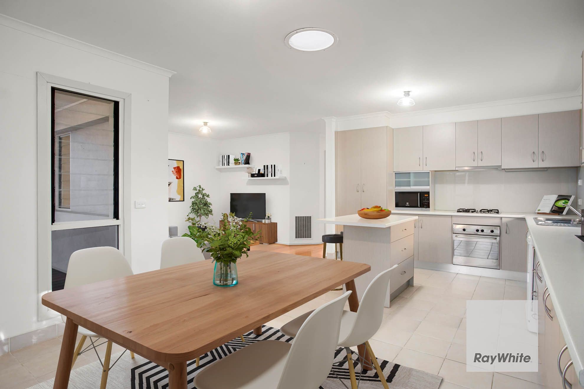 8A Shields Court, Sydenham VIC 3037, Sydenham - Thumbnail 3