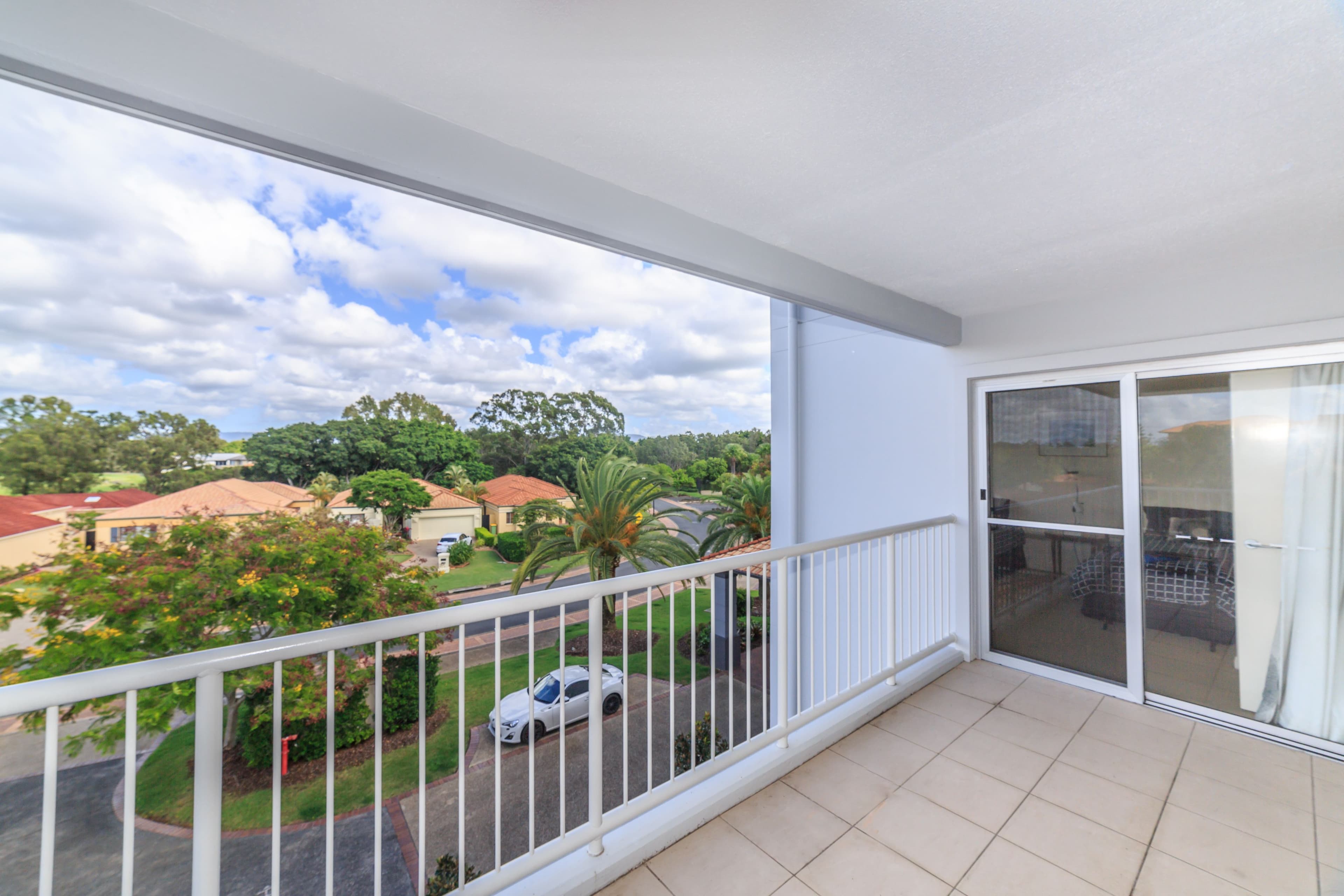 8318 Magnolia Drive East, Hope Island QLD 4212, Hope Island - Thumbnail 7