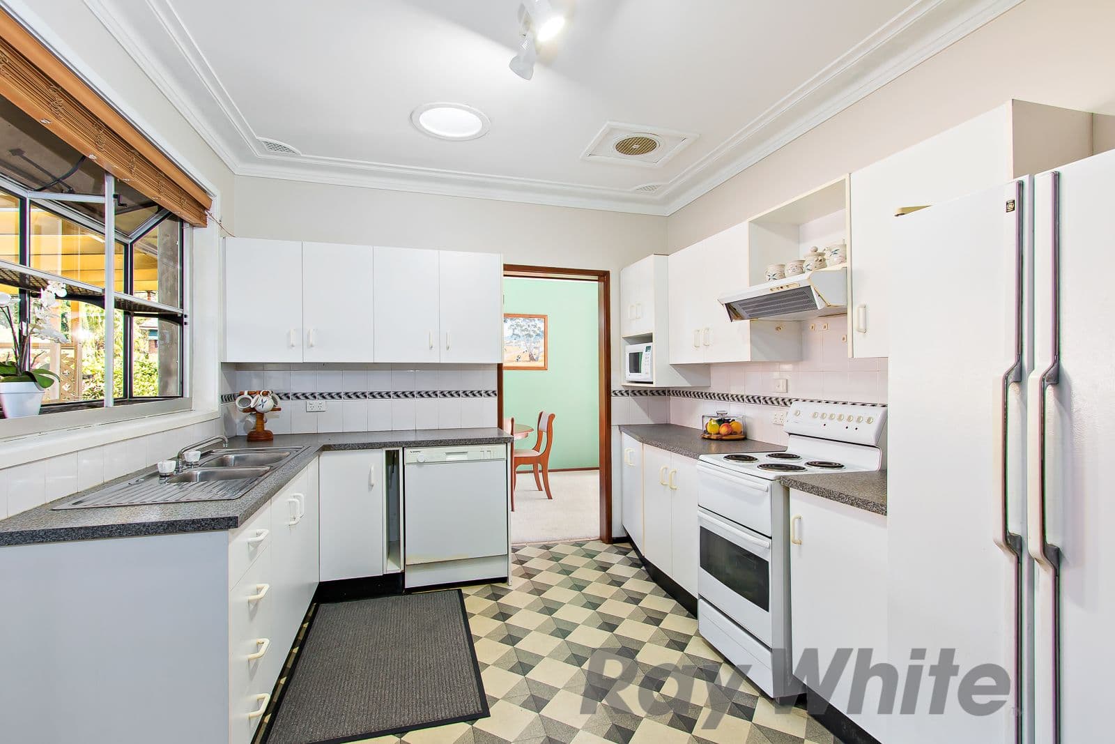 12 Regal Way, Valentine - Thumbnail 2
