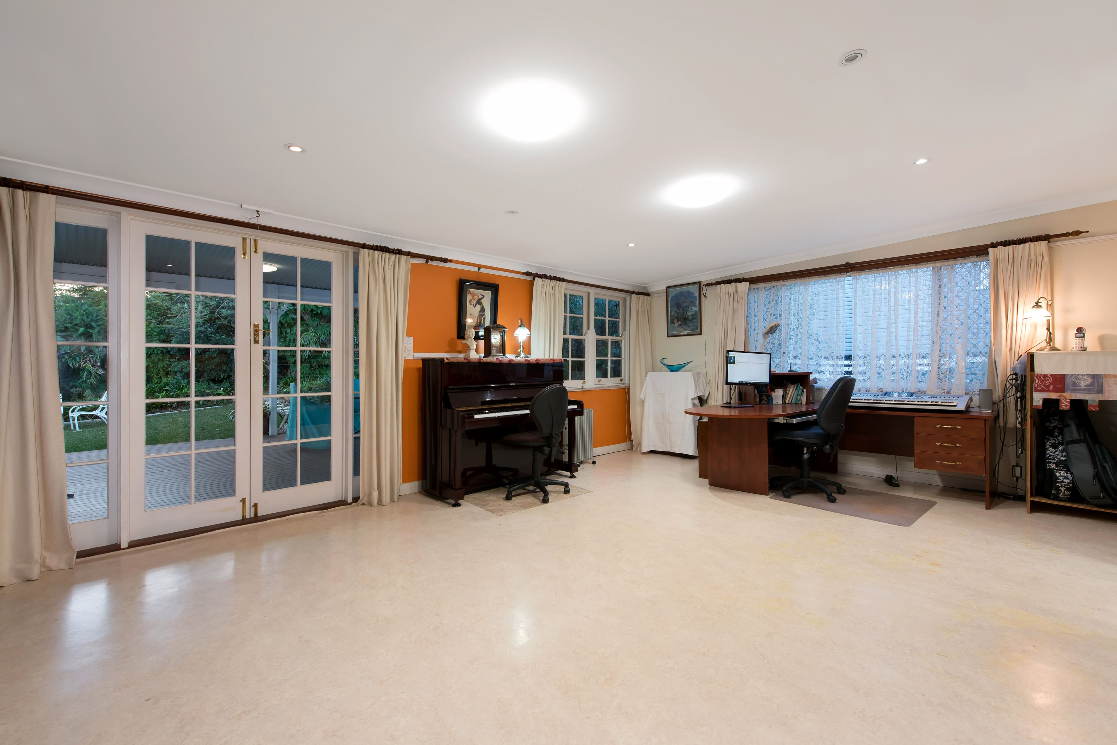 21 Thomas Street, Camp Hill QLD 4152, Camp Hill - Thumbnail 8