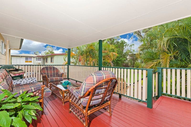 11 Narrawong Street, ROCHEDALE SOUTH QLD 4123, Rochedale South - Thumbnail 6