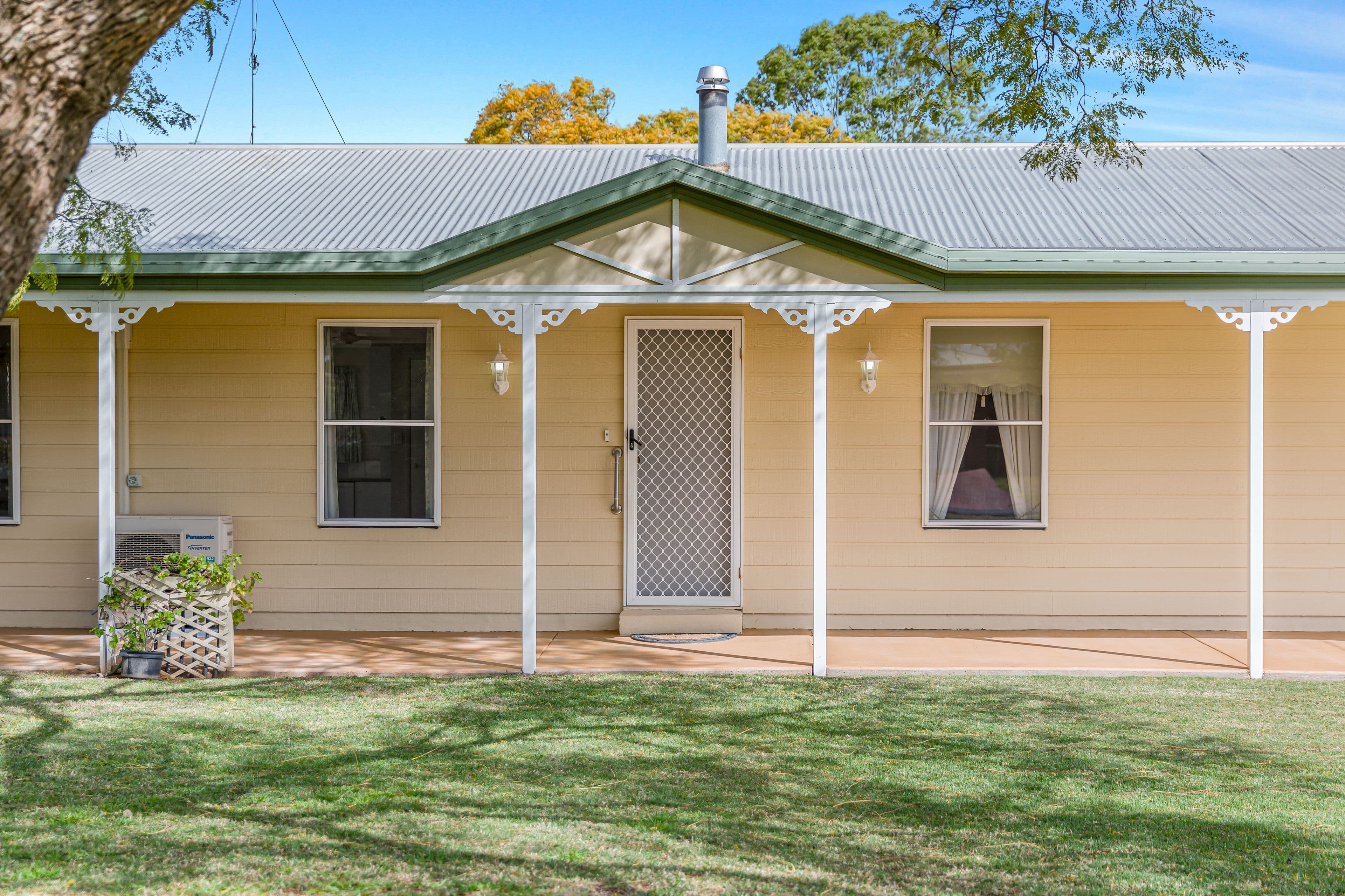 4 Lillian Street, Pittsworth QLD 4356, Pittsworth - Thumbnail 2