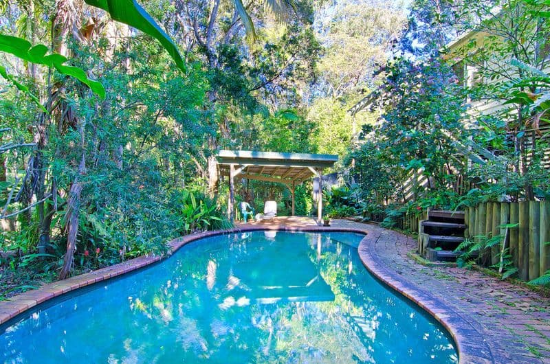22 Cornwall Drive, ELANORA QLD 4221, Elanora - Thumbnail 4