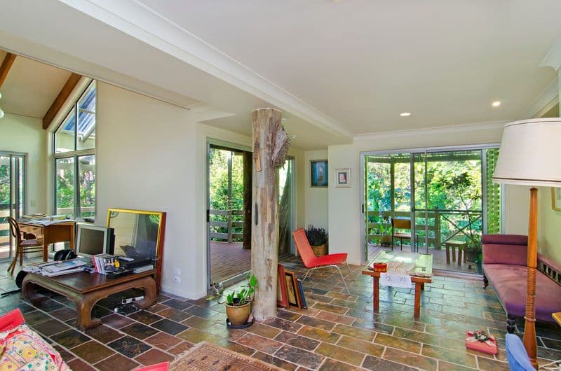 22 Cornwall Drive, ELANORA QLD 4221, Elanora - Thumbnail 5