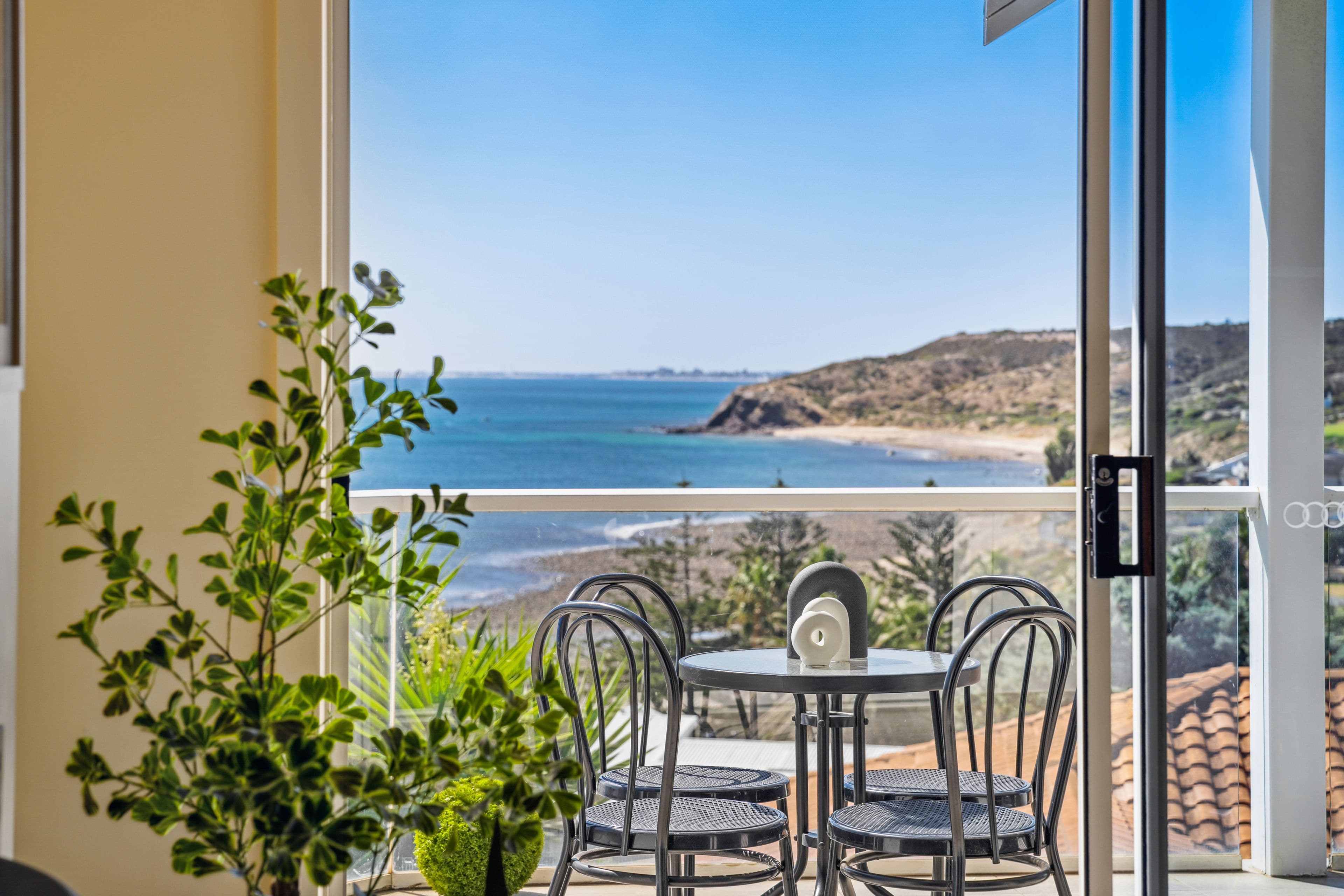 18 Albatross Walk, Hallett Cove SA 5158, Hallett Cove - Thumbnail 7