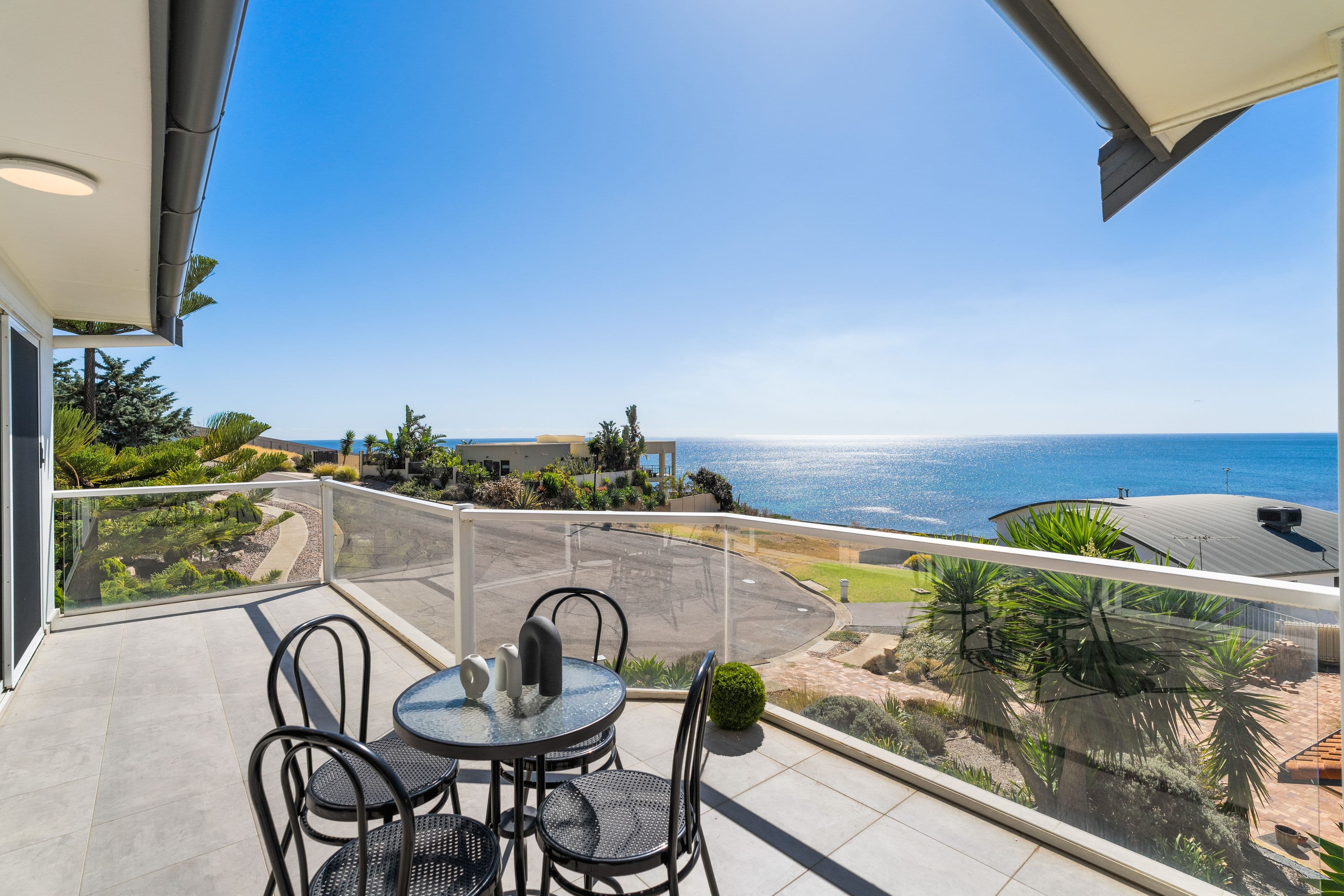 18 Albatross Walk, Hallett Cove SA 5158, Hallett Cove - Thumbnail 8