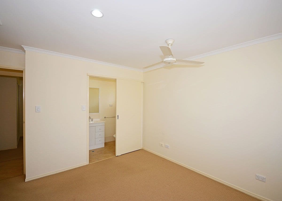6 Malcolm Court, POINT VERNON QLD 4655, Point Vernon - Thumbnail 6