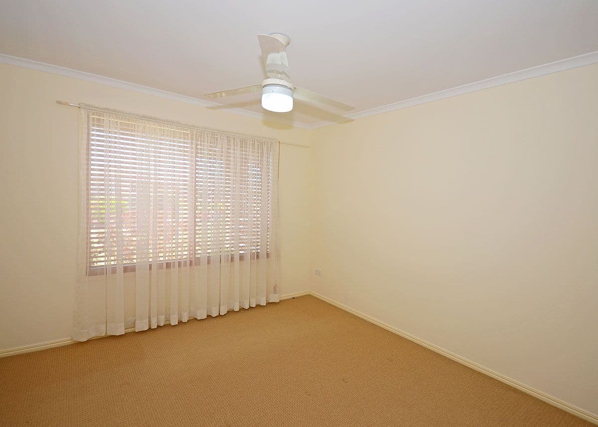 6 Malcolm Court, POINT VERNON QLD 4655, Point Vernon - Thumbnail 8